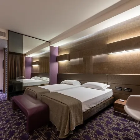 מלון Viola Mhotel