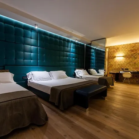 Viola Mhotel מלון