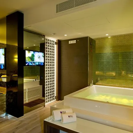 Viola Mhotel גרומלו דל מונטה