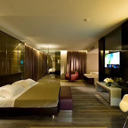 Viola Mhotel מלון גרומלו דל מונטה