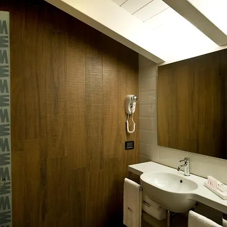 מלון Viola Mhotel גרומלו דל מונטה