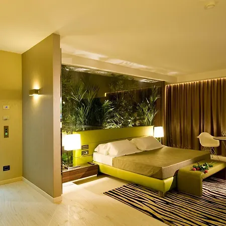 Viola Mhotel 4* גרומלו דל מונטה
