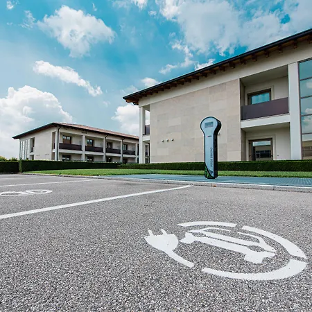 Hotel Viola Mhotel 4*