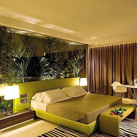 Viola Mhotel ホテル 4*