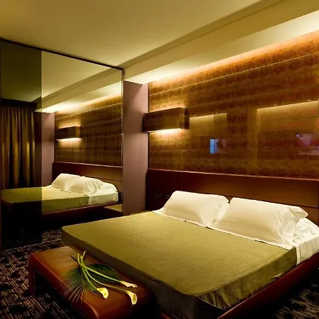 Viola Mhotel