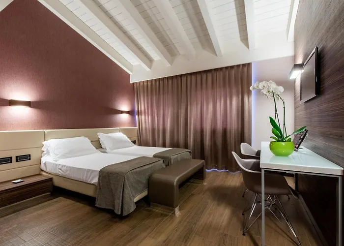 Szálloda Viola Mhotel 4*