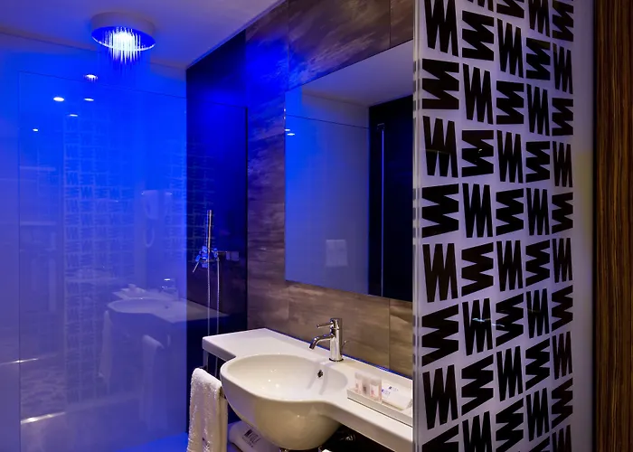 Viola Mhotel